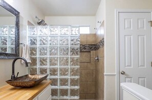 Bathtub, hair dryer