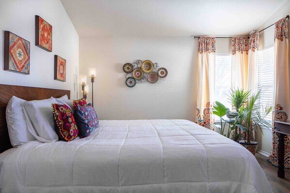 3 chambres, fer et planche à repasser, lit parapluie, Wi-Fi