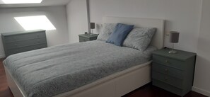 2 bedrooms, iron/ironing board