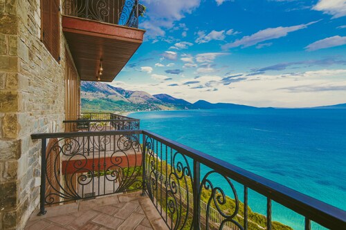 Kshira Oasis - Luxury 7 Bedroom Villa in Paradise