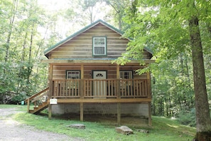 Exterior - Lazy Lane Cabins - Bear Hollow (Logan)