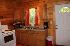 Fridge, microwave, oven, stovetop - Lazy Lane Cabins - Buckeye (Logan)