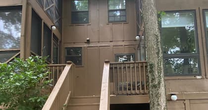 Woodson Bend Resort~Lake Cumberland 27-1 Life Way 3BR, 3BA Condo
