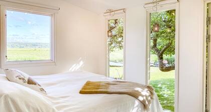 1 bedroom nice home in Varberg