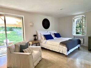 4 Schlafzimmer, Zimmersafe, Bügeleisen/Bügelbrett, Reisekinderbett