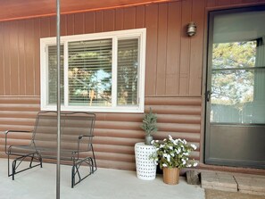 Exterior detail - Steps from Mountain View Cafe! 2 bedroom attached  cabin w/fenced private yard! (Colorado Springs)