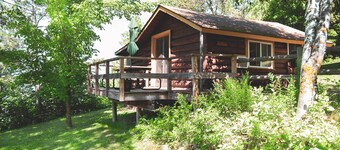 The Walleye - Early 1900s 2 Bedroom Log Cabin