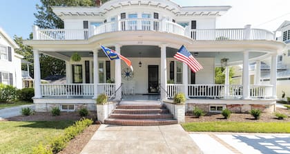 The Edenton Collection-Captain's Quarters Inn