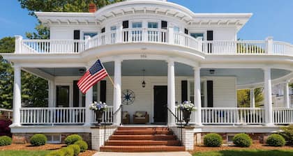 The Edenton Collection-Captain's Quarters Inn