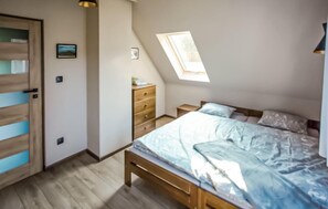 2 bedrooms, free WiFi, bed sheets