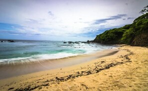 Beach nearby, beach towels - 5 Mins to the Beach! 🏝️ Gated Community, Private Pool, Ocean & Mountain Views! (Marbella)