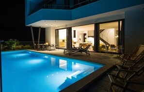 Pool - Gorgeous home in Brela (Brela)