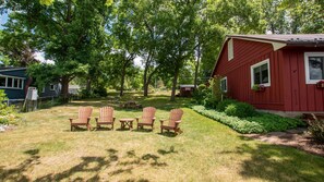 Terrace/patio - Inspiration Cove: Serene Beauty on Honeoye Lake! (Honeoye)