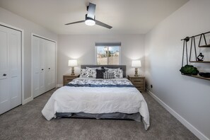 4 camere, Wi-Fi gratuito, lenzuola