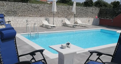 Elegant villa for vacation and weddings