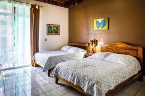 Premium bedding, down comforters, Select Comfort beds, minibar - The Blue Suites & Spa (La Fortuna)
