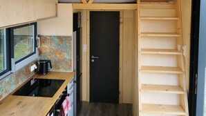 Unclassified image, 5 of 9, button - Ein Tiny House mit Weitblick (Süsel)