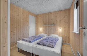 2 bedrooms, free WiFi