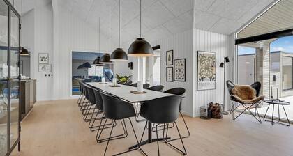 Amazing home in Hvide Sande with sauna