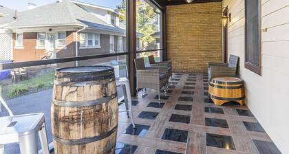 Historic, spacious home in Chevy Chase, perfect for big families! By downtown&UK