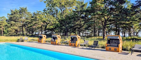 Indoor pool, outdoor pool