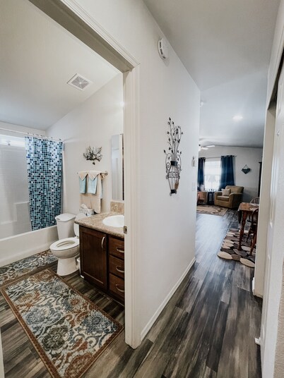 Cozy, quiet getaway in the high desert, 10 miles to Roosevelt Lake
