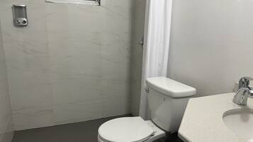 Dusche, Handtücher, Seife, Shampoo