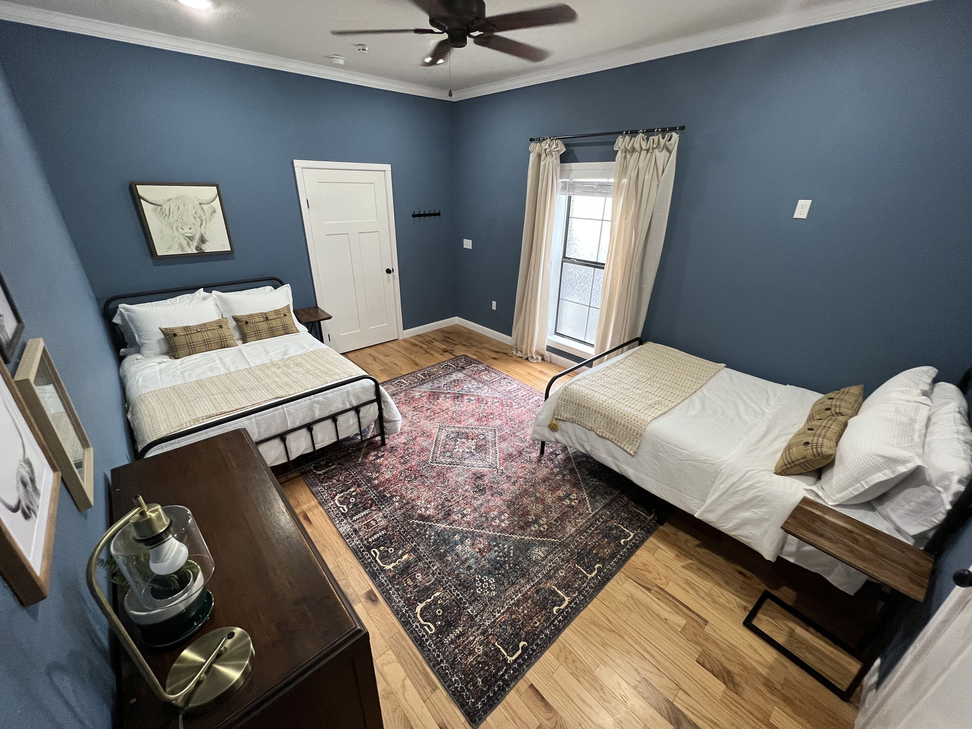 5 chambres, bureau, fer et planche à repasser, Wi-Fi gratuit