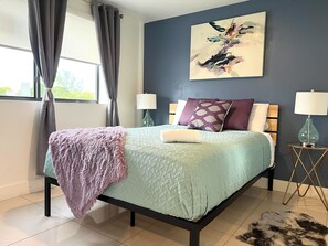 2 habitaciones, tabla de planchar con plancha y wifi gratis 