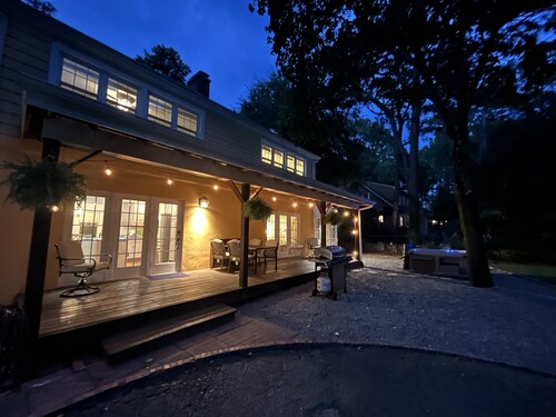 Historic Home w/hot tub, steps from everything!
