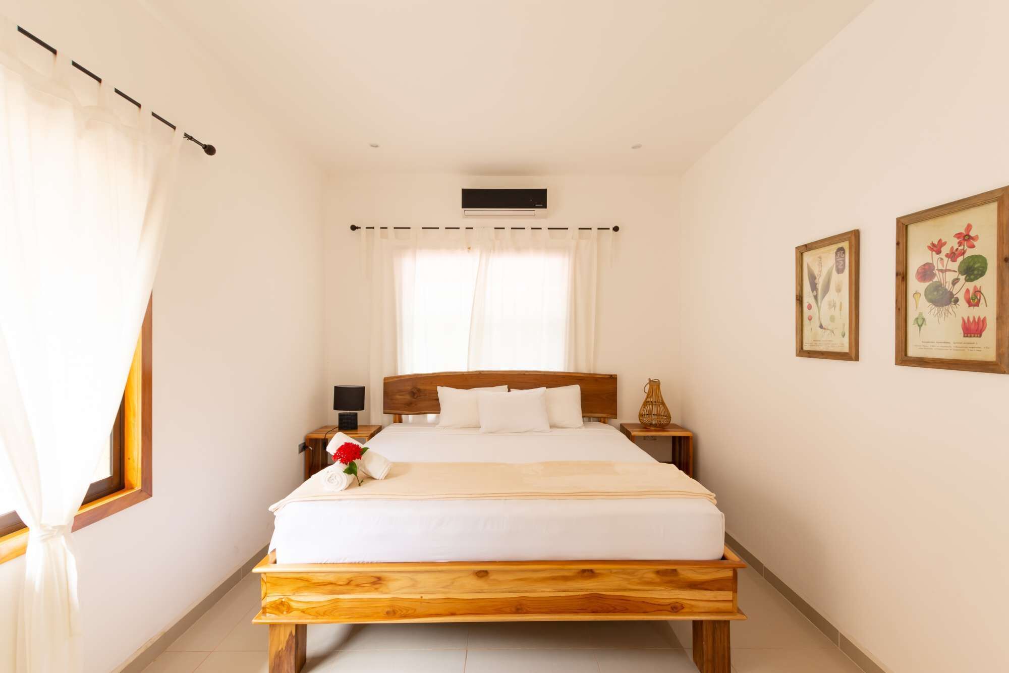 3 Schlafzimmer, Schreibtisch, Bügeleisen/Bügelbrett, WLAN