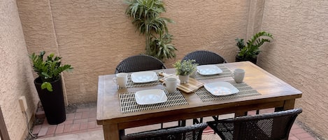 Outdoor dining