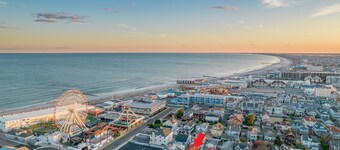 5BR Steps to Beach & Boardwalk! Beach Tags Included!