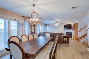 Dining - 5BR Steps to Beach & Boardwalk! (Ocean City)