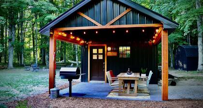 Gorgeous, Vintage, Crystal Mt Tiny Home