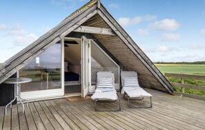 Terrace/patio - Nice home in Lemvig with house sea view (Lemvig)