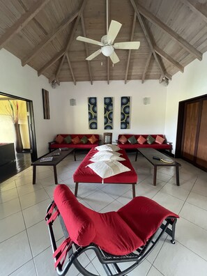 TV - Villa Dockyard View, 4 Bedroom Luxe Villa Steps From Nelson's Dockyard (English Harbour)