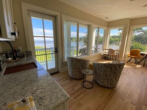 TV, fireplace, stereo