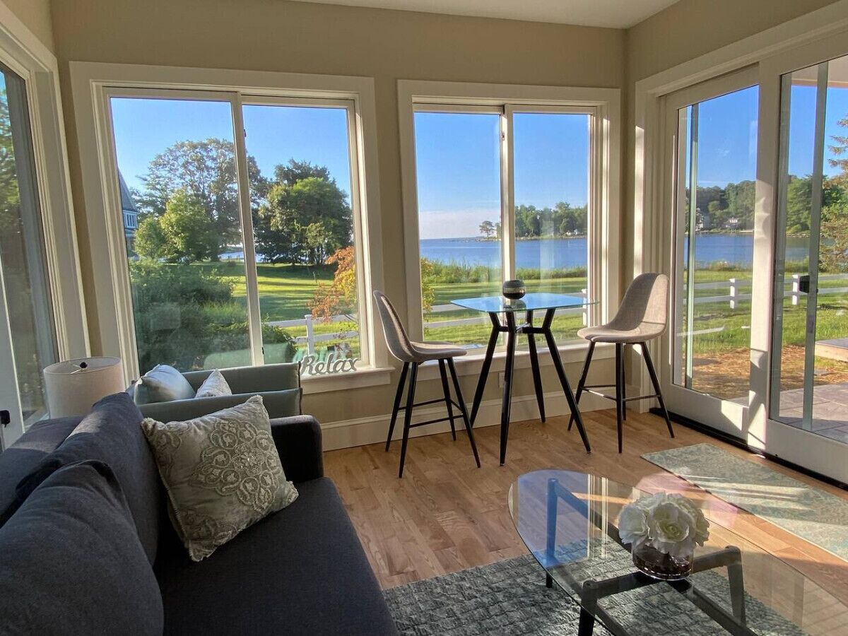 Téléviseur, foyer, chaîne audio