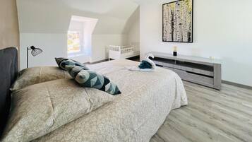 4 soverom, reiseseng for barn og wi-fi (inkludert)