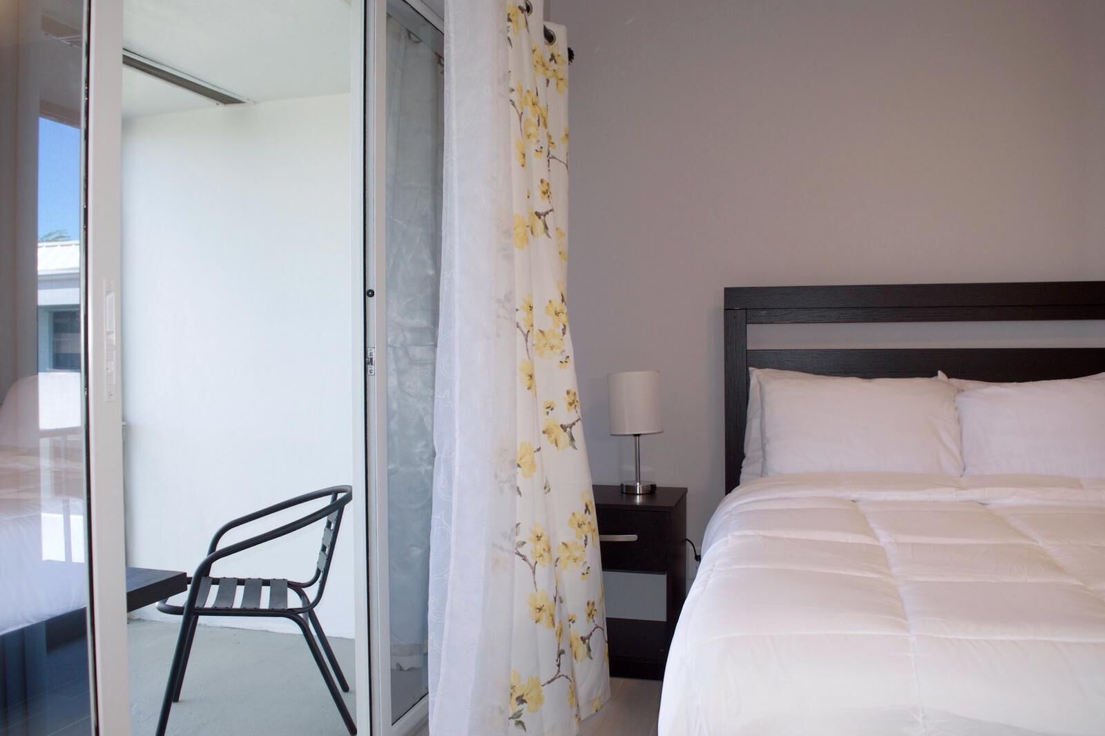 1 غرفة نوم ومكواة/لوح كي وواي فاي مجانًا وملاءات أسرّة