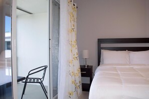 1 chambre, fer et planche à repasser, Wi-Fi gratuit, draps fournis