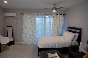 1 chambre, fer et planche à repasser, Wi-Fi gratuit, draps fournis