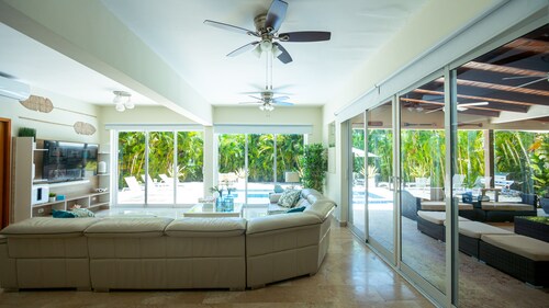 Luxury Villa Elena, Metro Country Club, Juan dolio 16 pers. 