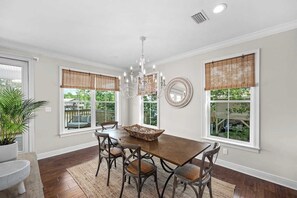Dining - Charming River House that Sleeps 12! Beautiful views and a large porch, private dock, perfect for families! Come Relax on the River! (Fairhope)