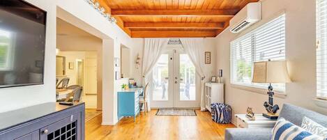 TV connectée, espaces bureaux