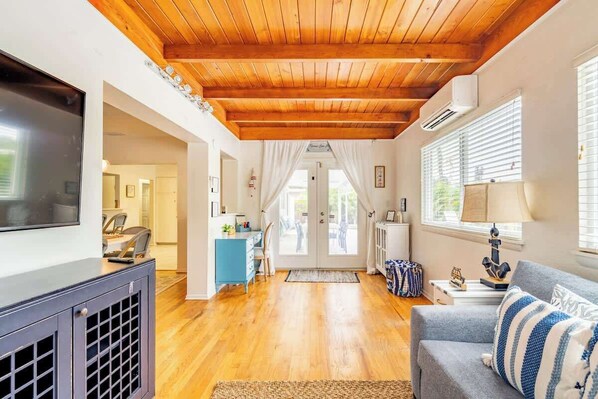 TV connectée, espaces bureaux