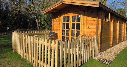 Birdsong lodge - peaceful - dog friendly