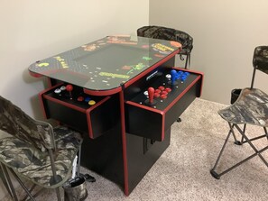 Spielezimmer