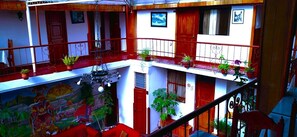 Front of property - HOSTAL MONARCA (Cusco)